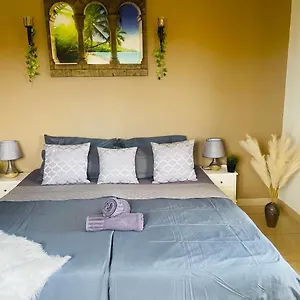  Apartment Unique